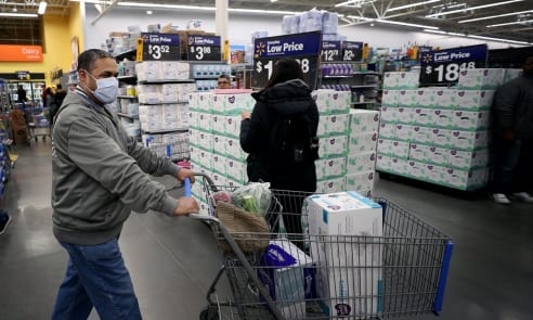 Panica se răspândește mai repede decât coronavirusul