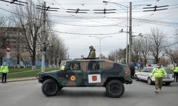 Cum a devenit pandemia un „război”